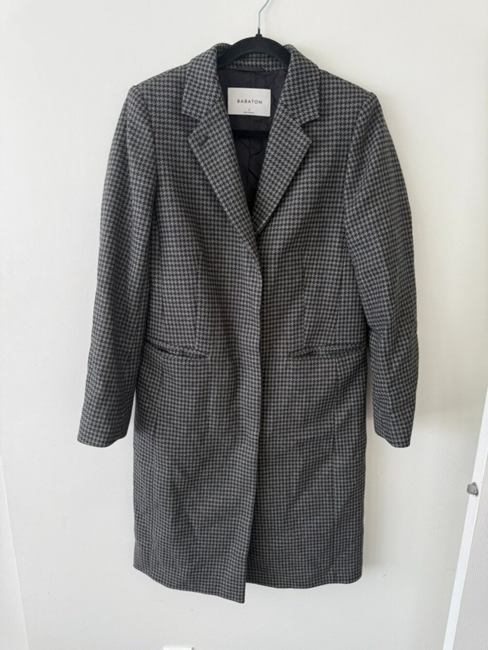 EUC Babaton Houndstooth Pattern